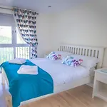 Porth Sands Beachfront Apartment