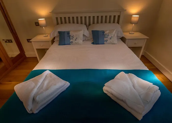 Porth Sands Beachfront Apartment