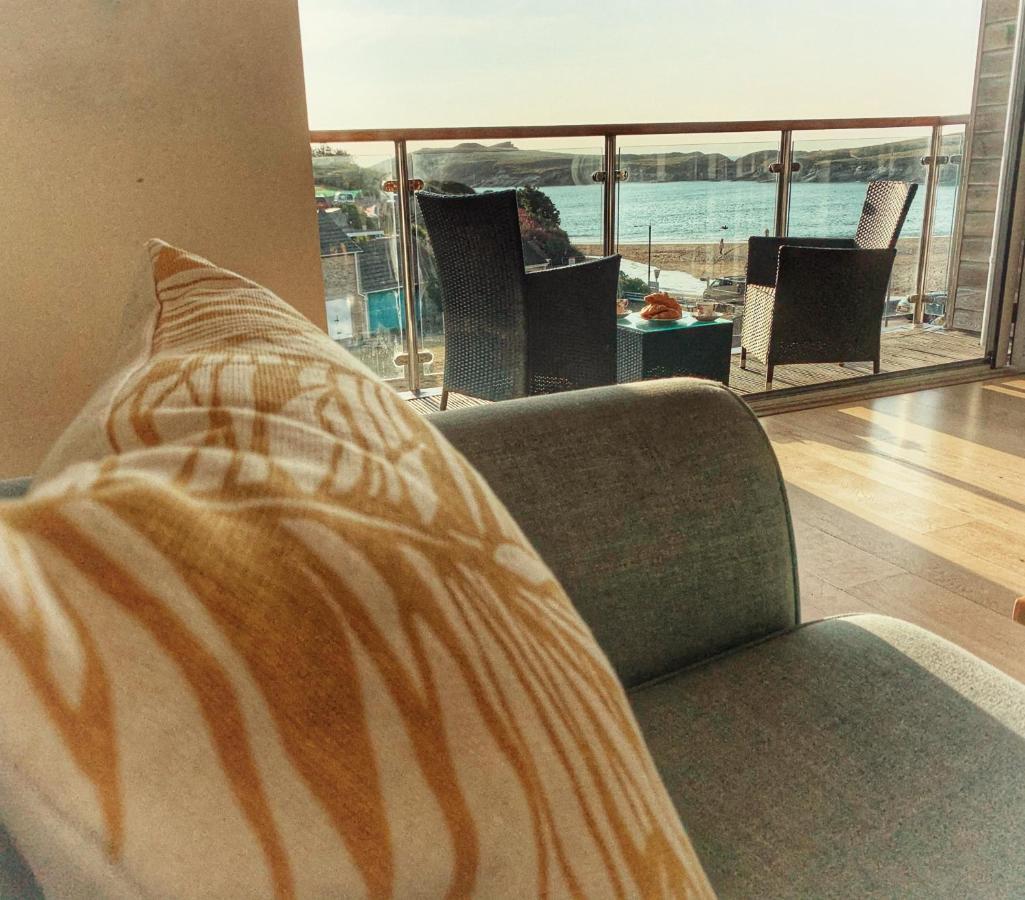 Apartment Porth Sands Beachfront *